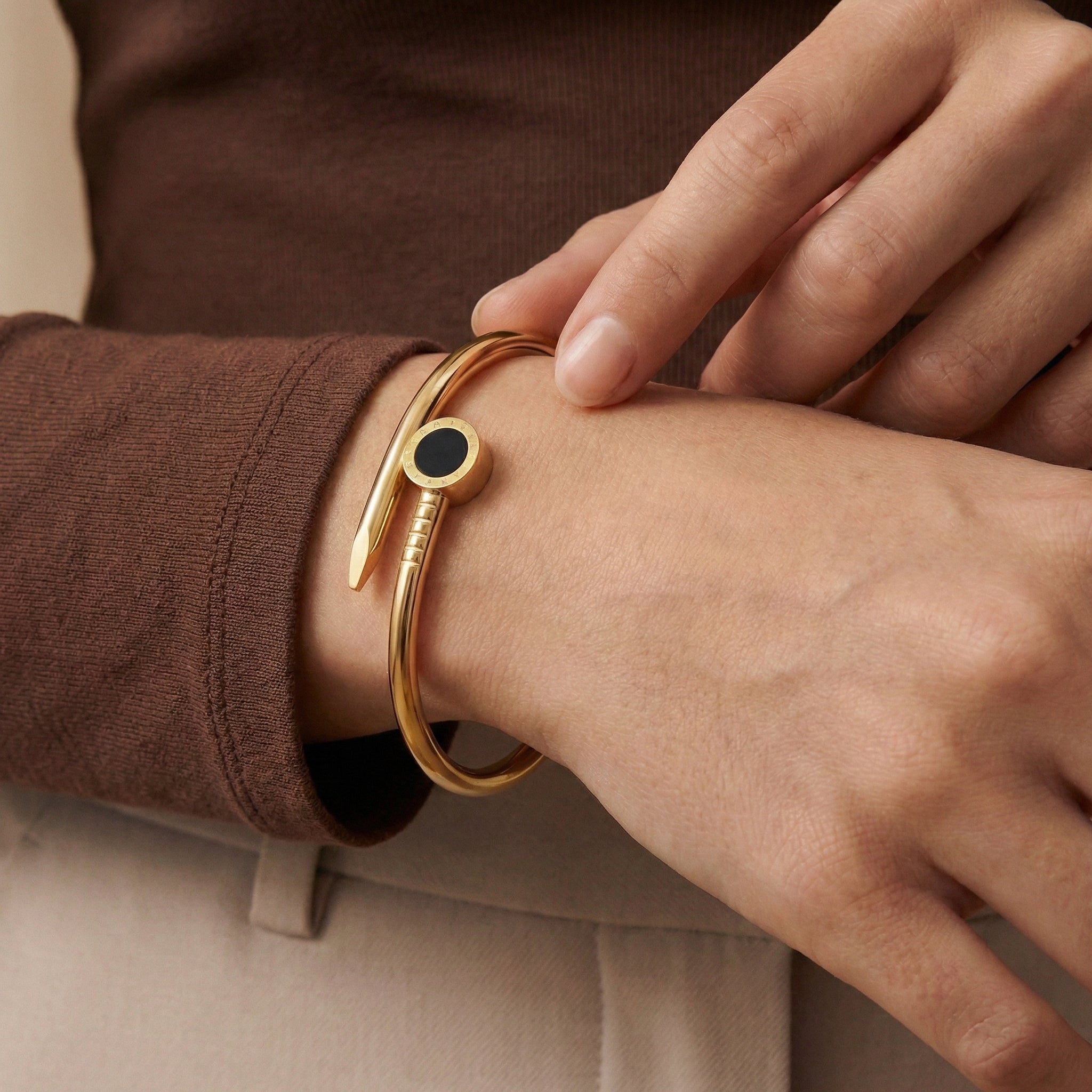 Amanda Gold Nail Bangle