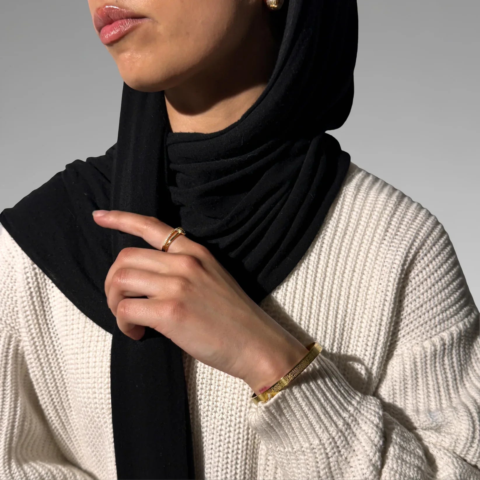 Ayatul Kursi Bracelet on the wrist
